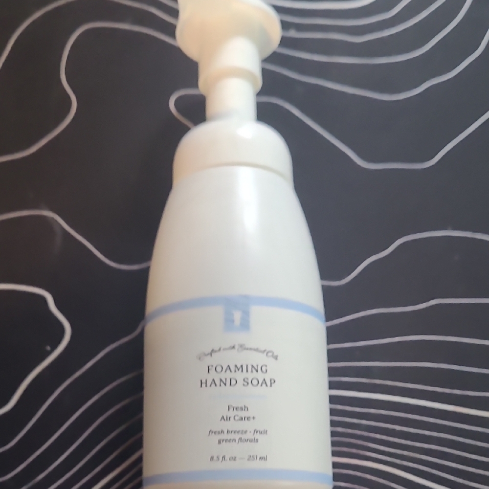 Pink Zebra Foaming Hand Soap Fresh Air Care+ - White and Blue